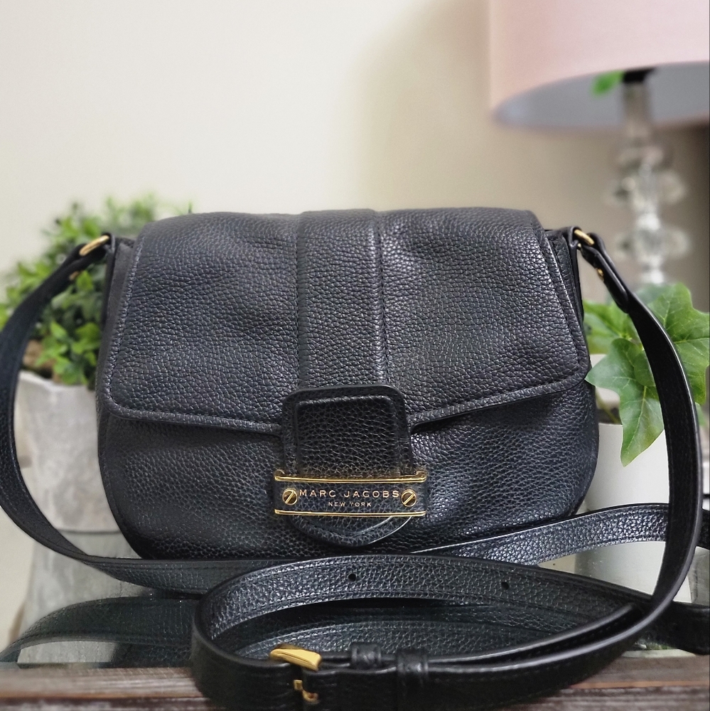 Marc Jacobs Black and Gold Crossbody Bag with Pebbled Leather